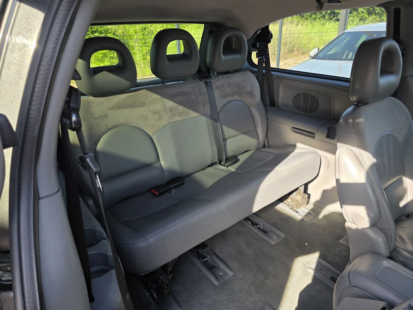 Chrysler Gr.voyager 3.3LPG/4x4/Automatic/7места, снимка 11 - Автомобили и джипове - 54721929