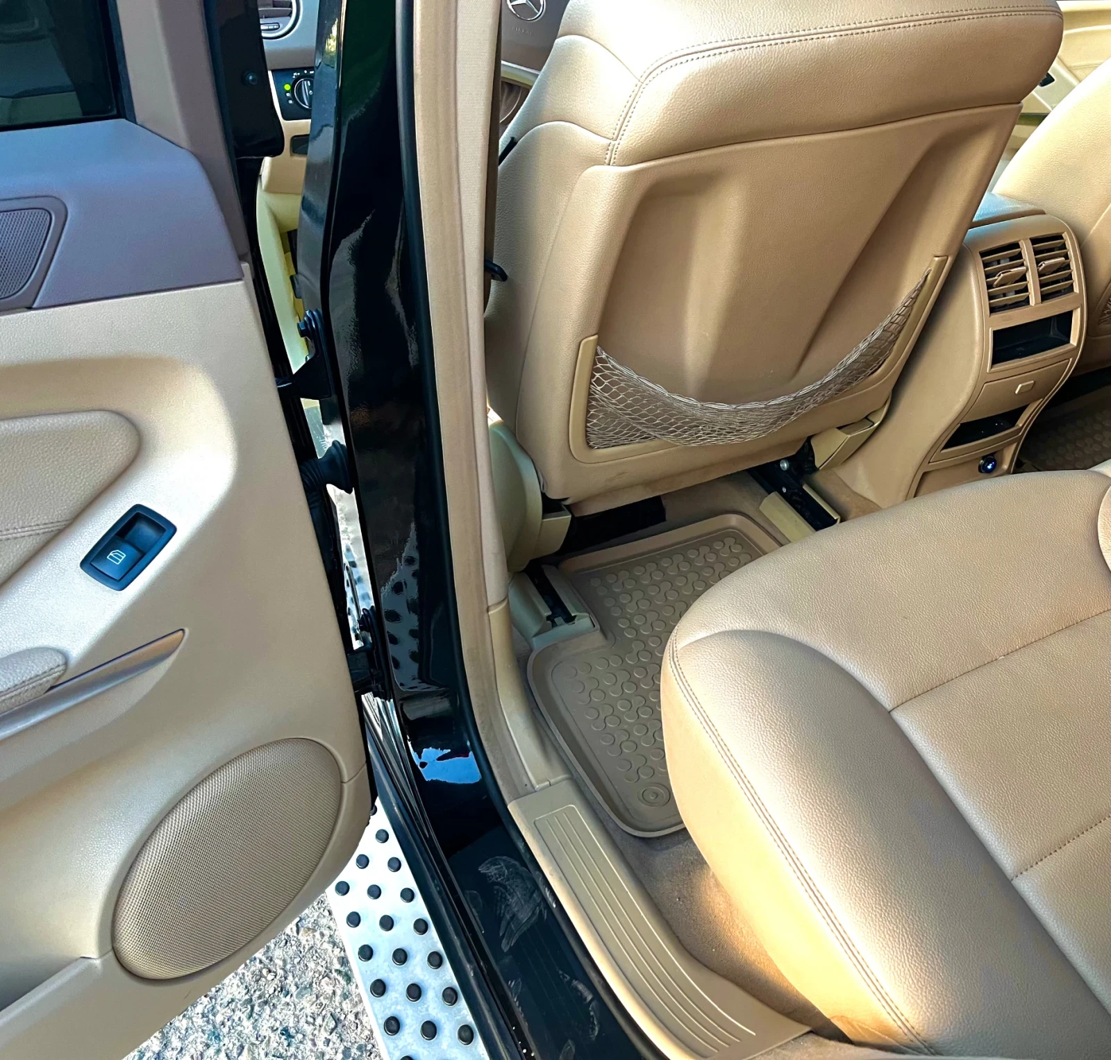 Mercedes-Benz ML 550 AMG LINE* LPG* 388* KEYLESS* 5.5* V8* CARFAX, снимка 16 - Автомобили и джипове - 54796873