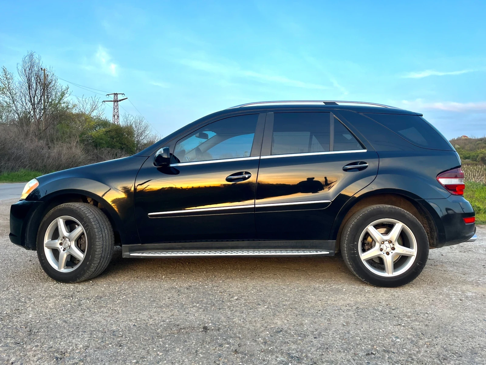 Mercedes-Benz ML 550 AMG LINE* LPG* 388* KEYLESS* 5.5* V8* CARFAX, снимка 6 - Автомобили и джипове - 54796873