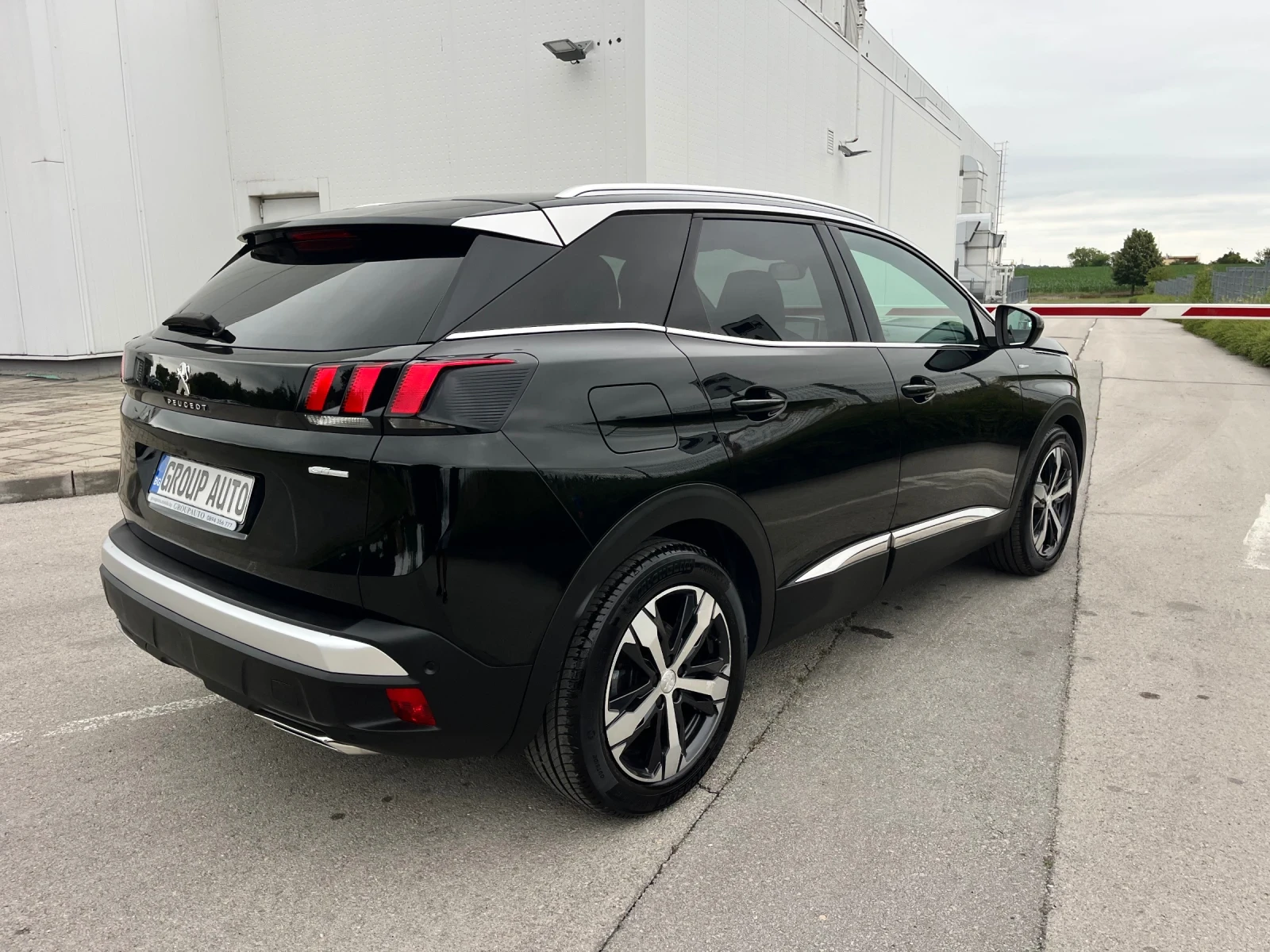 Peugeot 3008 1, 5HDI-130k.c/GT Line/LED/KEYLES/КАМЕРА-360/ТОП!!, снимка 7 - Автомобили и джипове - 54886427