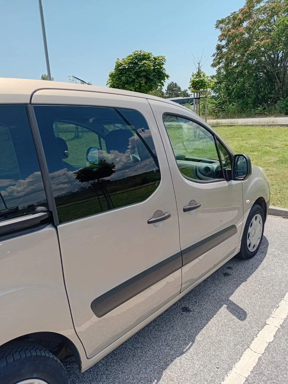 Peugeot Partner, снимка 5 - Автомобили и джипове - 55217776