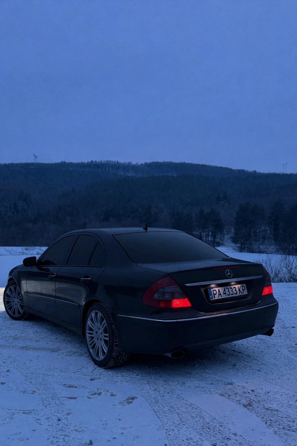 Mercedes-Benz E 320, снимка 3 - Автомобили и джипове - 55582687