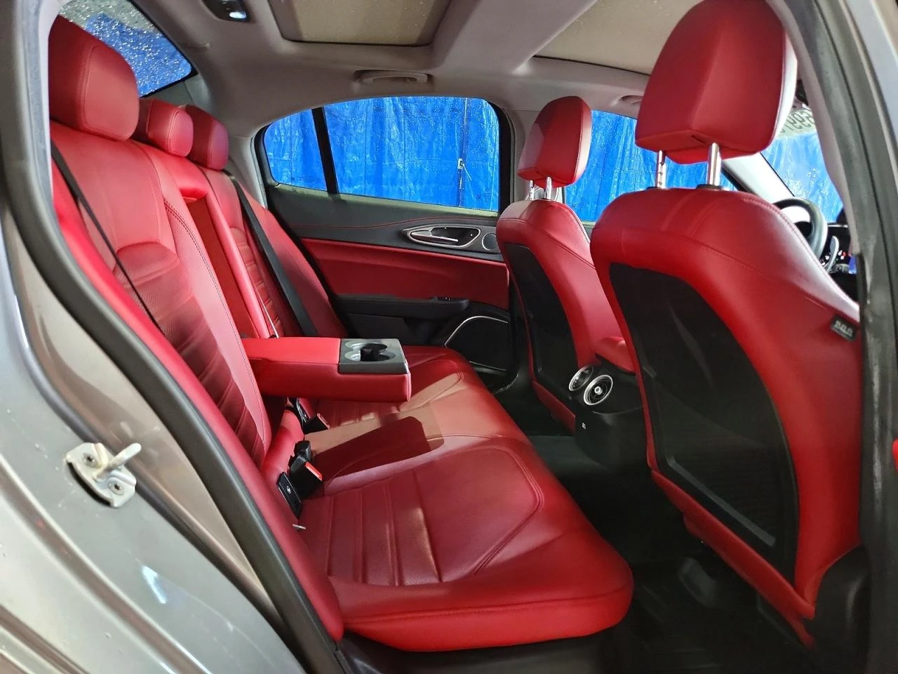 Alfa Romeo Giulia TI* ПОДГРЕВ* КАМЕРА* ПАНОРАМА* KEYLESS* , снимка 10 - Автомобили и джипове - 55643200