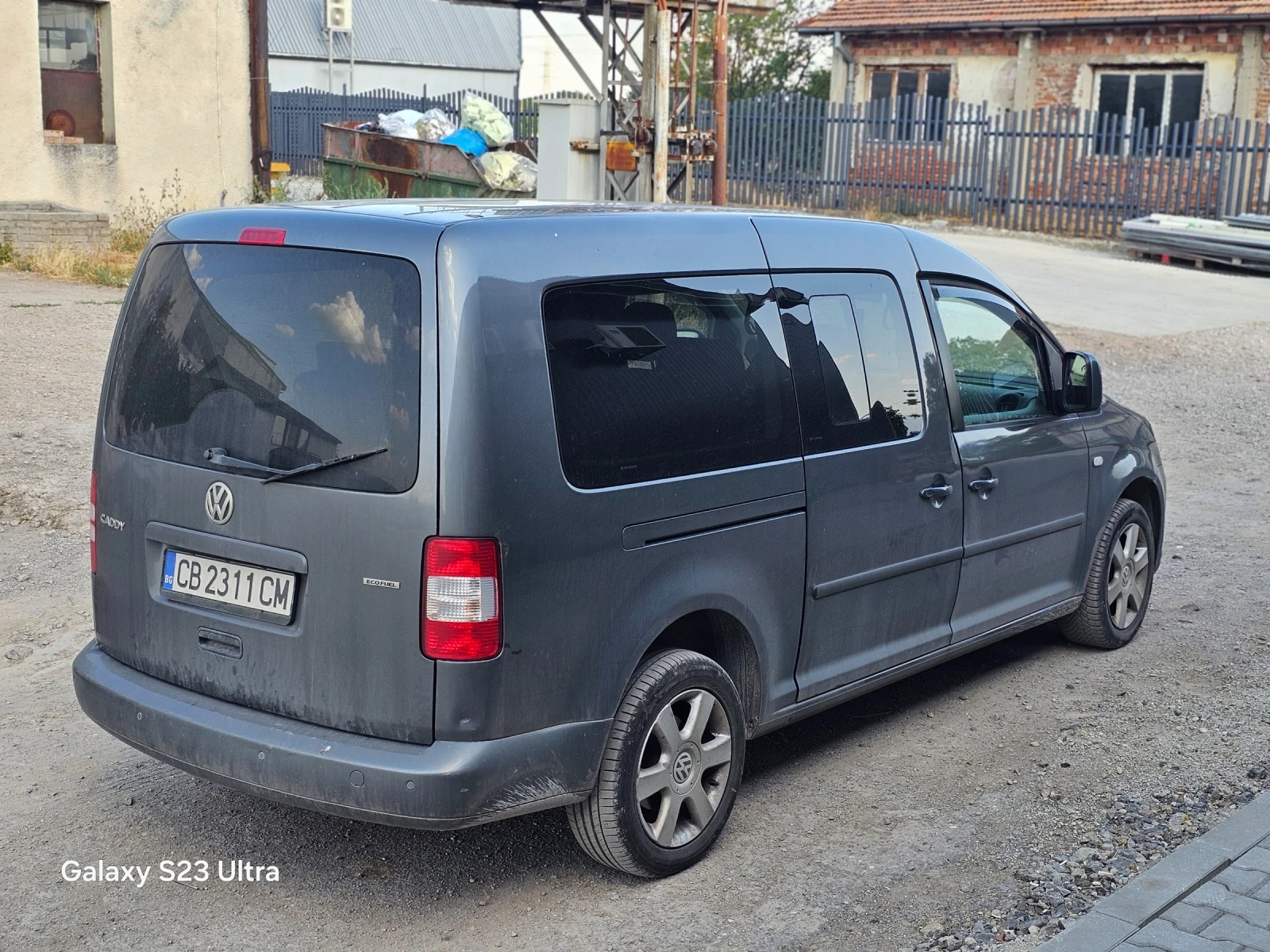 VW Caddy Макси, снимка 4 - Автомобили и джипове - 55730140