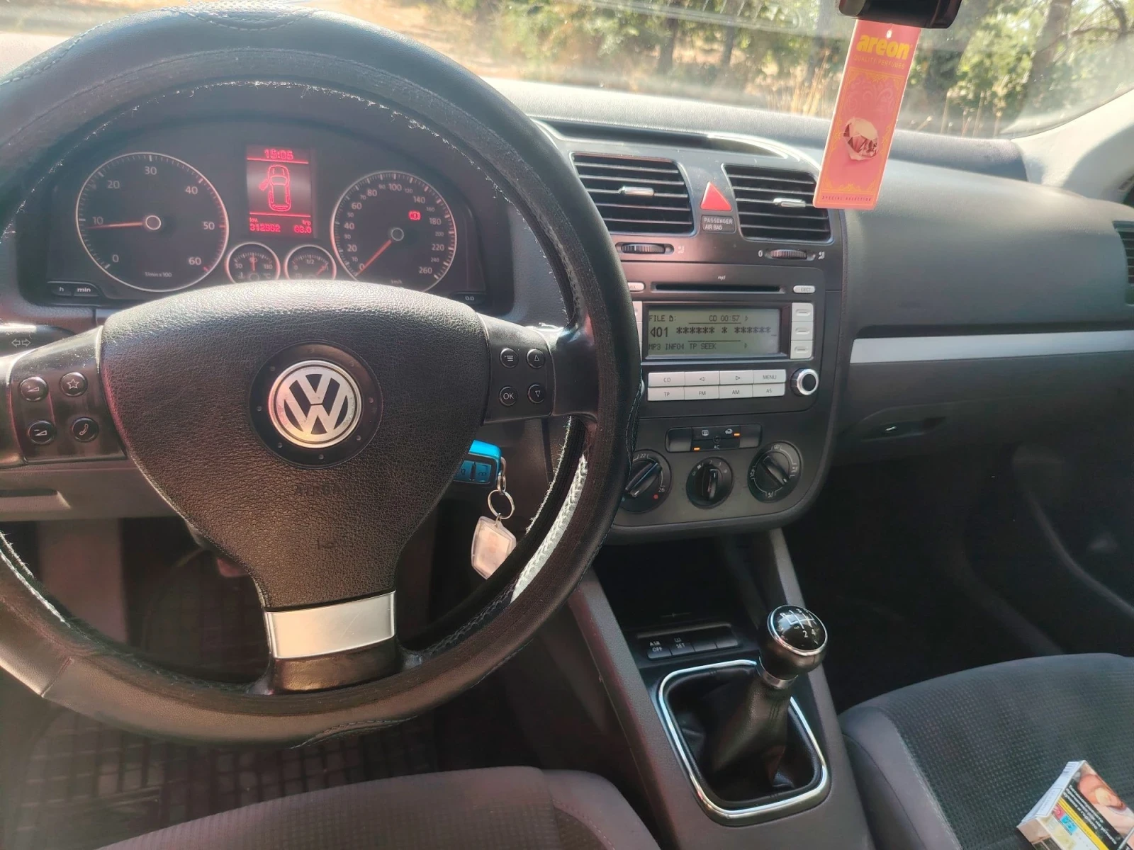 VW Golf Variant 1.9 TDI  105kc, снимка 8 - Автомобили и джипове - 56110079