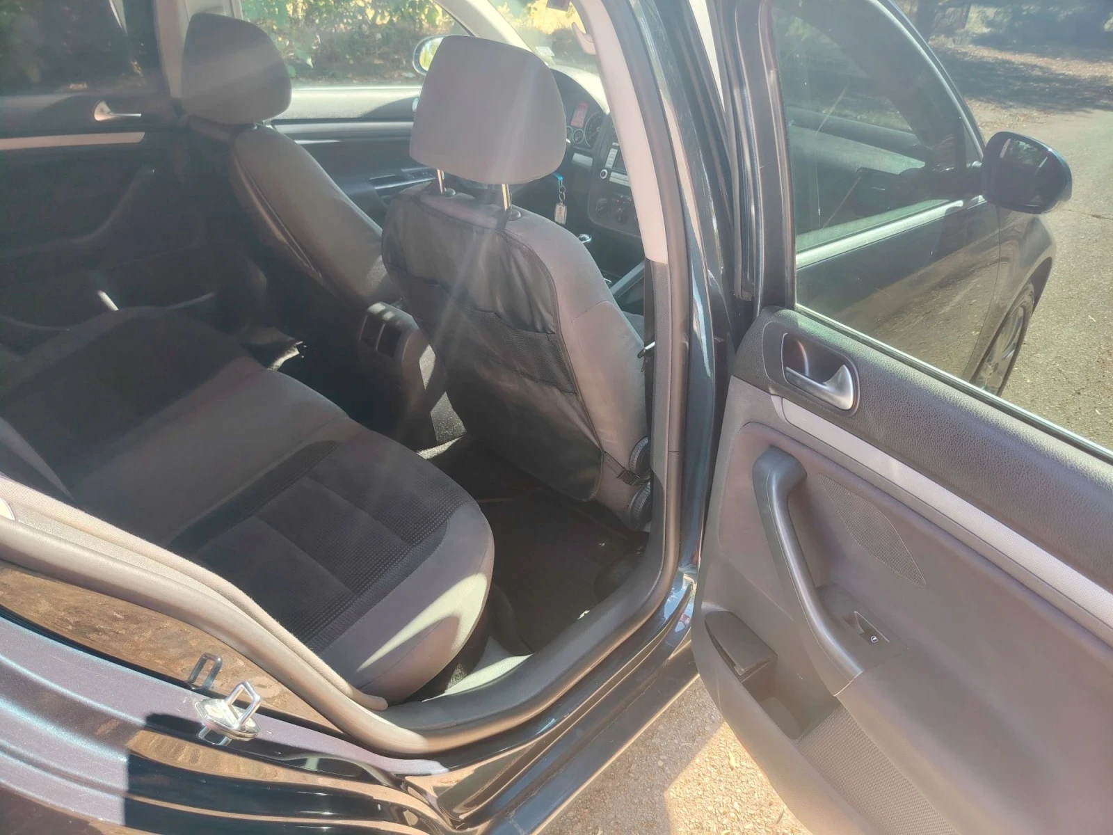 VW Golf Variant 1.9 TDI  105kc, снимка 12 - Автомобили и джипове - 56110079