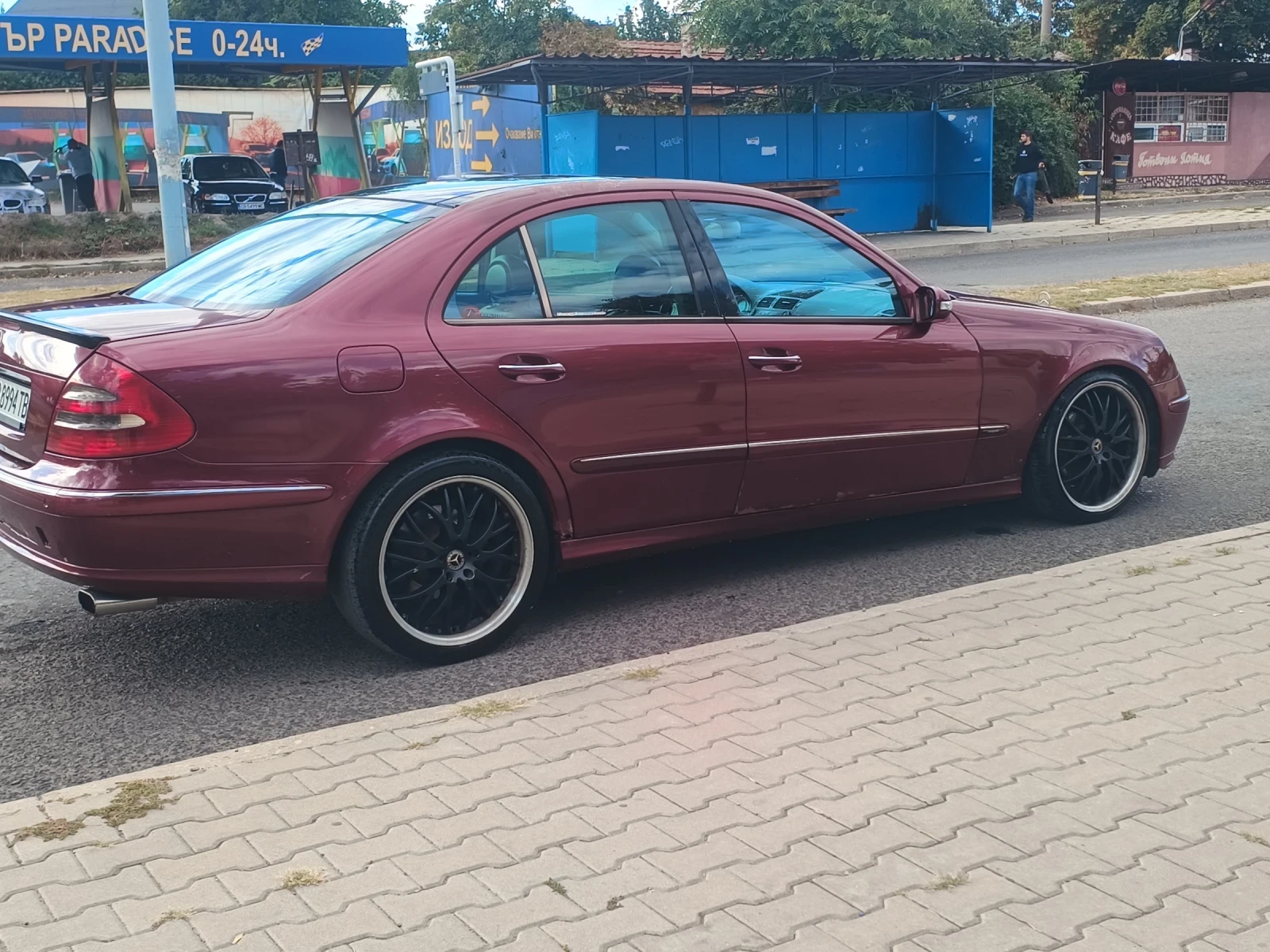 Mercedes-Benz E 270 2.7 CDI, снимка 5 - Автомобили и джипове - 56219223