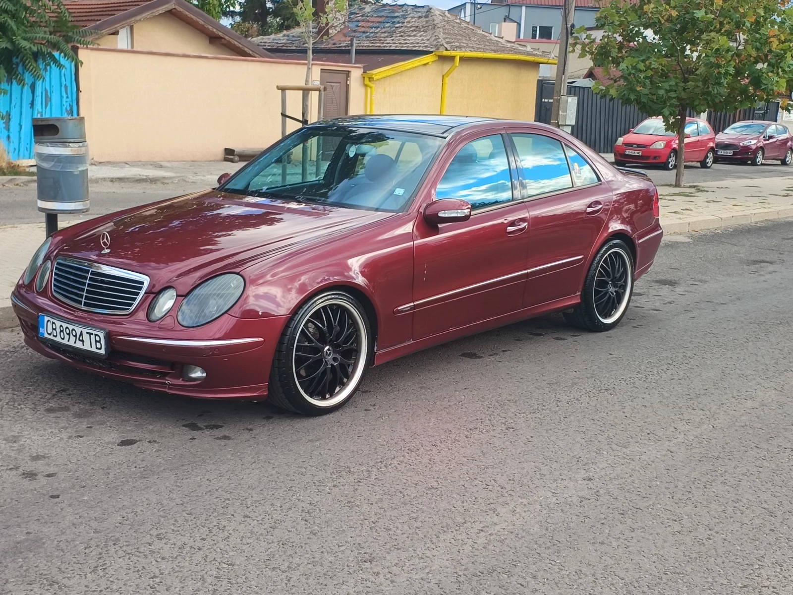 Mercedes-Benz E 270 2.7 CDI, снимка 2 - Автомобили и джипове - 56219223