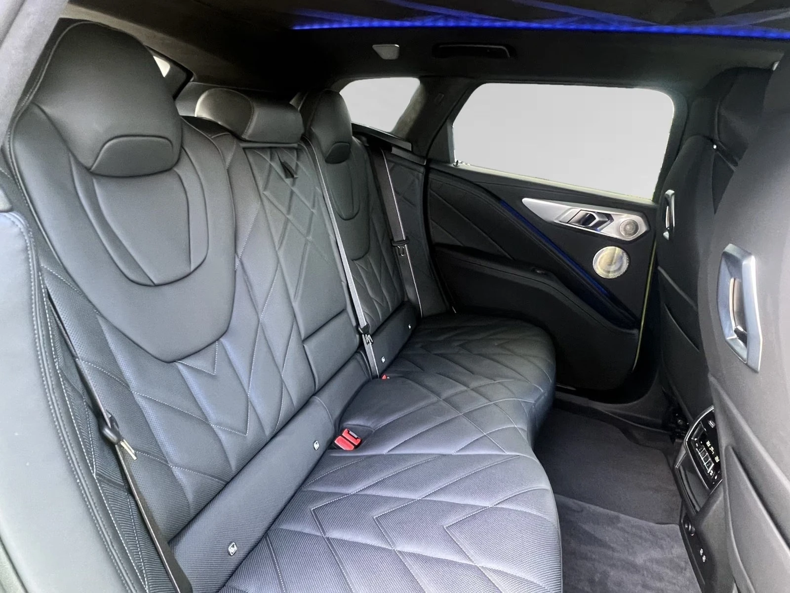 BMW XM LABEL/xDrive/B&W/360/HUD/ICONIC GLOW/ | Mobile.bg � ����������� 13