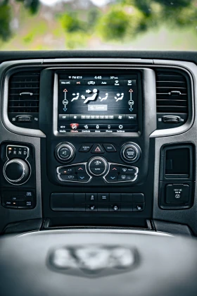 Dodge RAM 1500 CLASSIC 5.7 HEMI, снимка 11