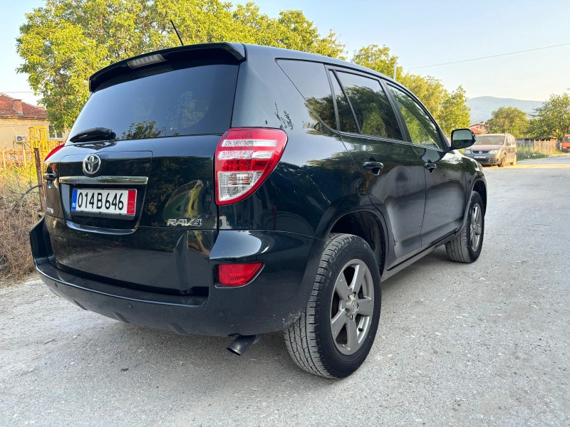 Toyota Rav4 2.2d4d 150 ks, снимка 4 - Автомобили и джипове - 46280038