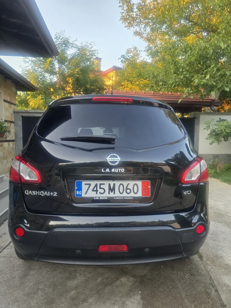 Nissan Qashqai 2.0 4x4 7-местен, снимка 5 - Автомобили и джипове - 49361393