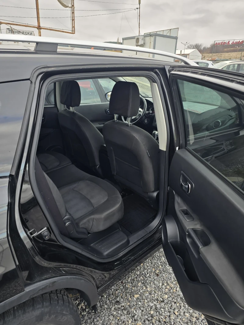 Nissan Qashqai 2.0 4x4 7-местен, снимка 10 - Автомобили и джипове - 49361393