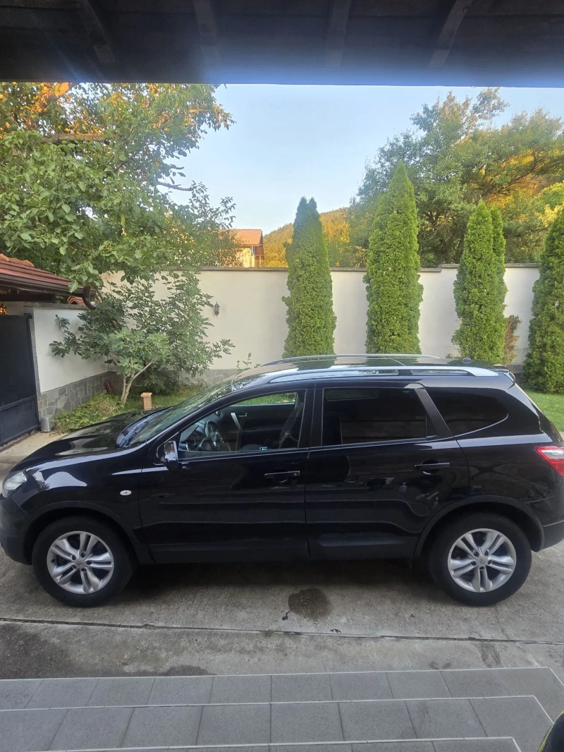 Nissan Qashqai 2.0 4x4 7-местен, снимка 7 - Автомобили и джипове - 49361393