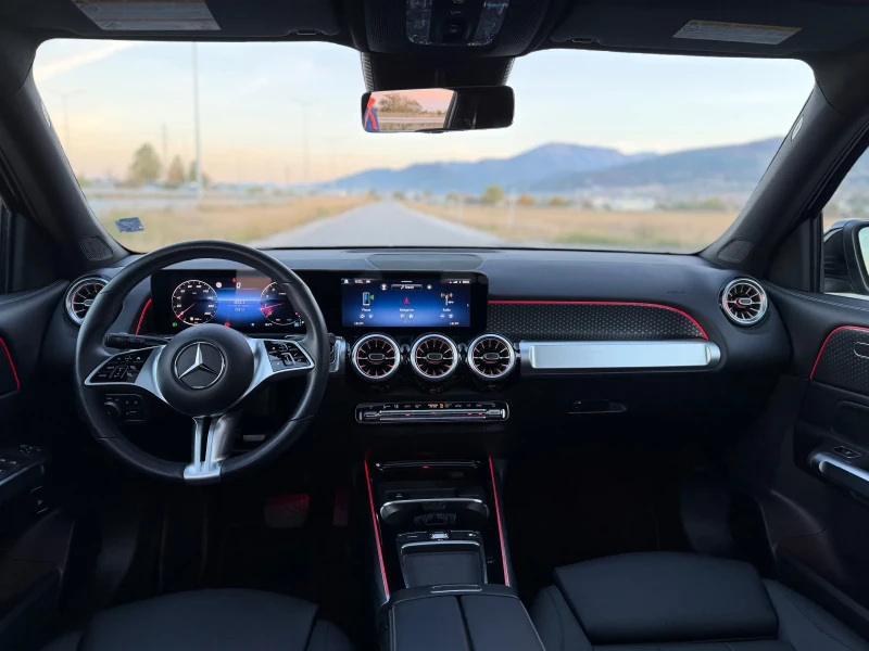 Mercedes-Benz GLB AMG FULL 23000 km, снимка 12 - Автомобили и джипове - 52310784