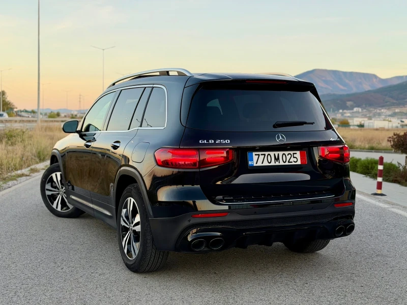 Mercedes-Benz GLB AMG FULL 23000 km, снимка 3 - Автомобили и джипове - 52310784