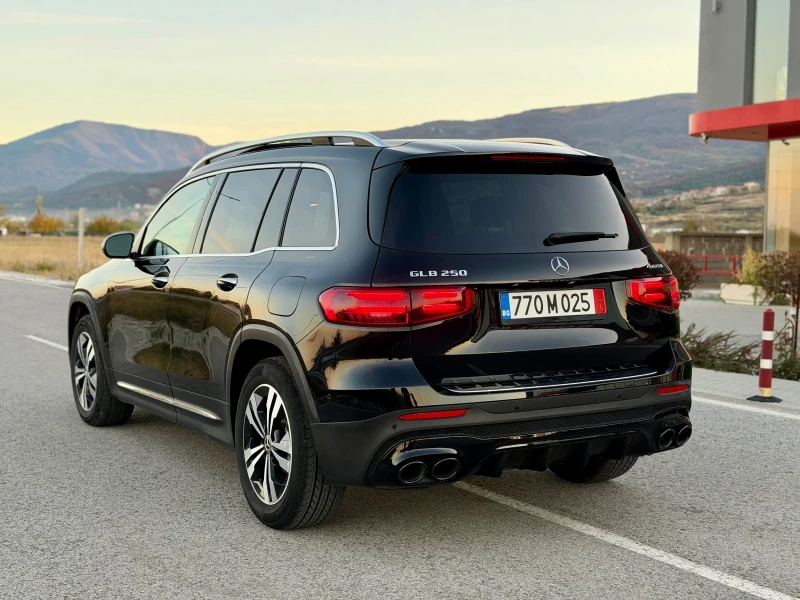 Mercedes-Benz GLB AMG FULL 23000 km, снимка 9 - Автомобили и джипове - 52310784