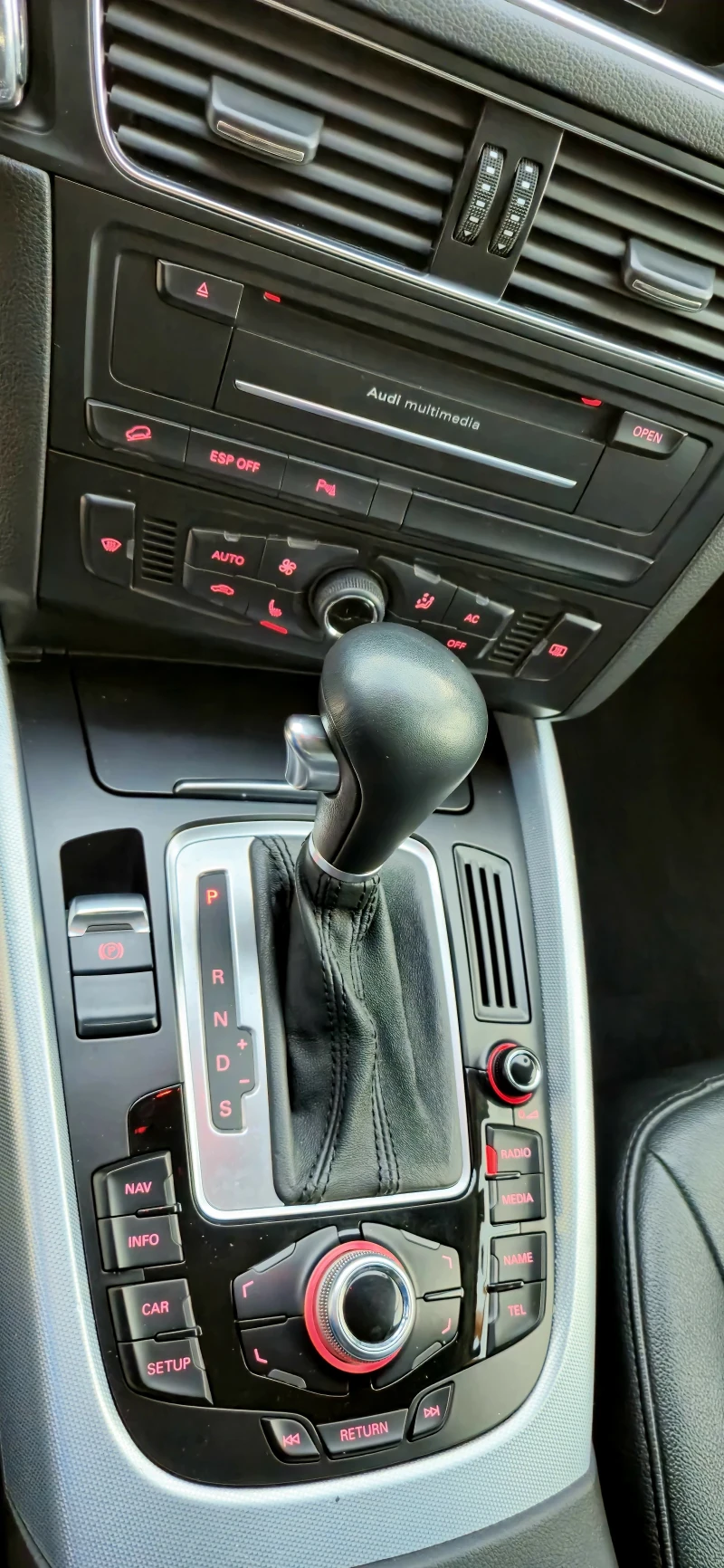 Audi Q5 3.0TDI, снимка 10 - Автомобили и джипове - 52449979