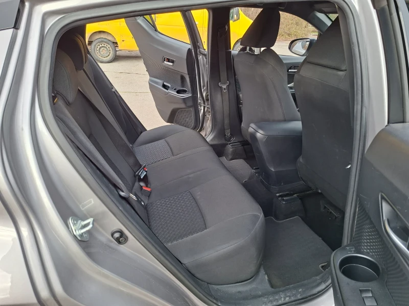 Toyota C-HR center benzin, снимка 9 - Автомобили и джипове - 52933580