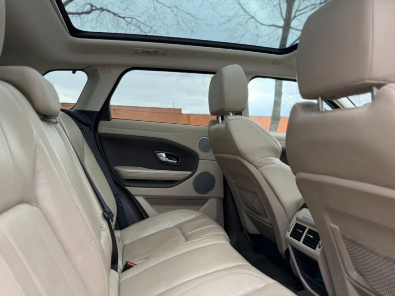 Land Rover Evoque SE AWD* CARFAX* АВТО КРЕДИТ* , снимка 9 - Автомобили и джипове - 53381547