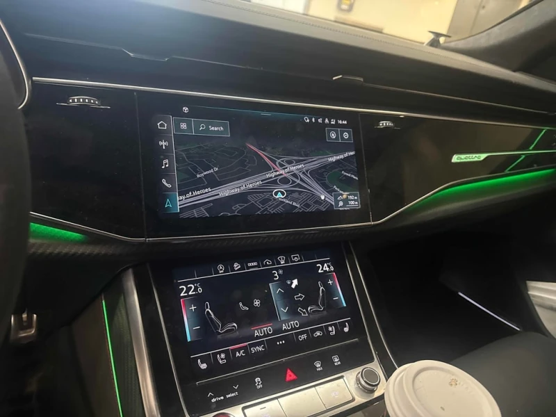 Audi RSQ8 4.0 TFSI QUATTRO * ГЛАВНО ПРЕДСТАВИТЕЛСТВО НА AUDI, снимка 9 - Автомобили и джипове - 53394474