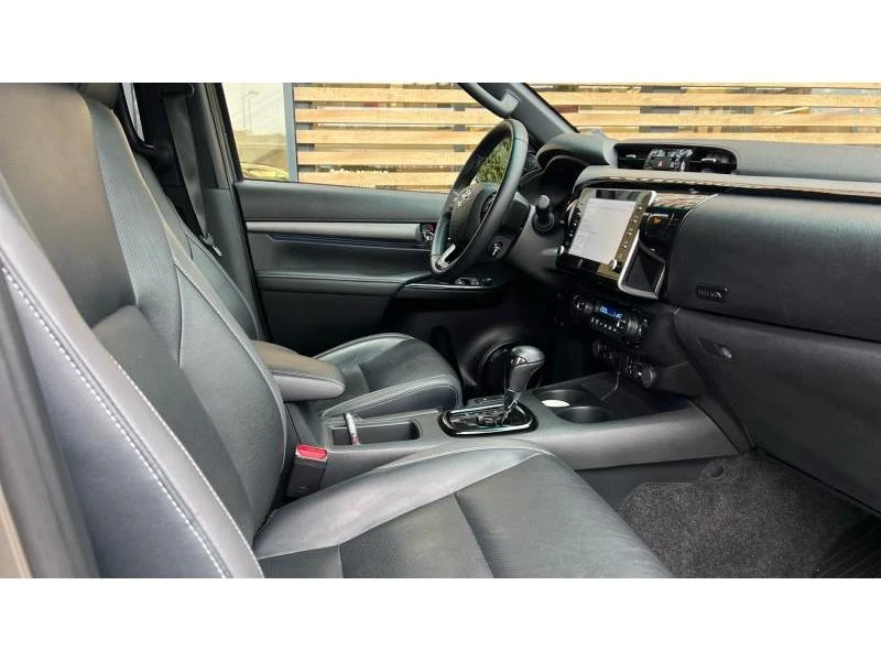 Toyota Hilux 2.8 D-4D Invincible | Mobile.bg � ����������� 10