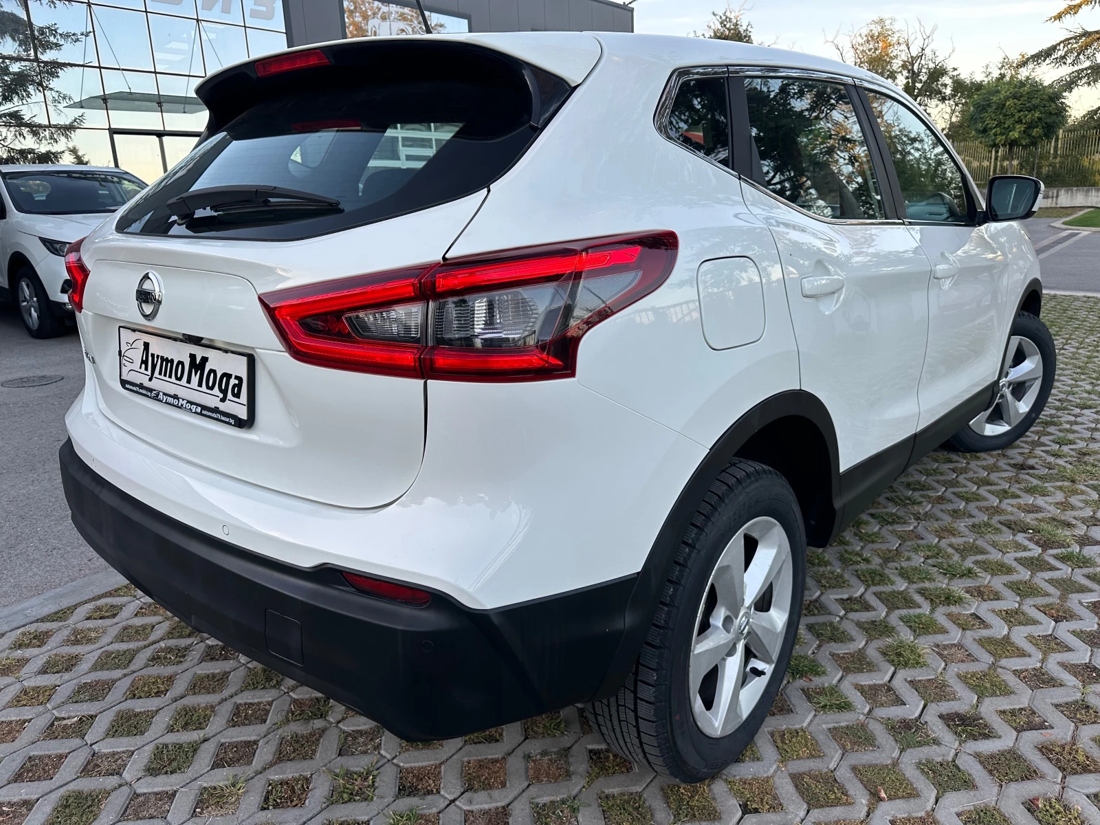 Nissan Qashqai 1.6 4X4 NAVI LED - изображение 6