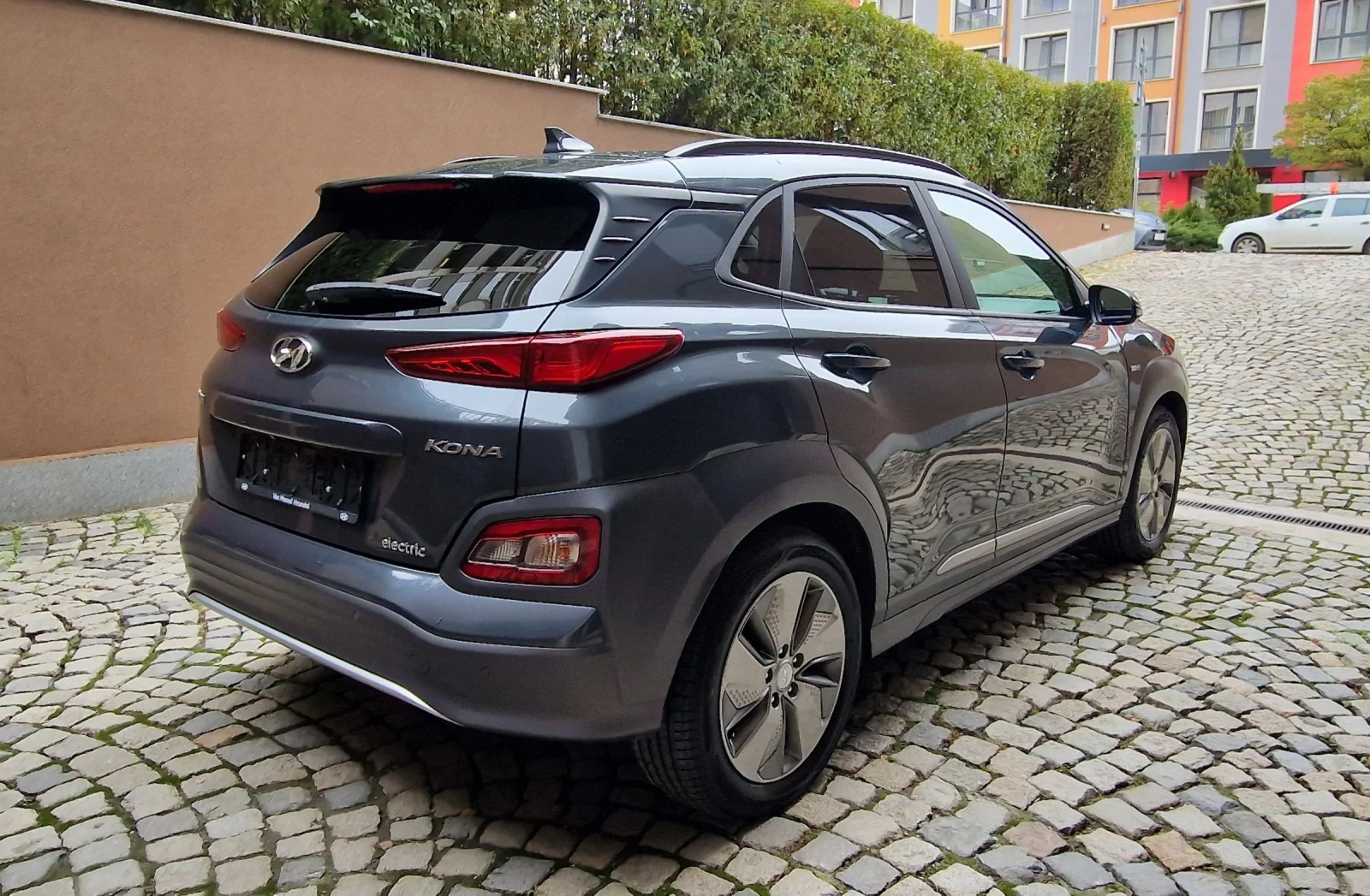 Hyundai Kona 64KW/ШИБЕДАХ/СЕРВИЗНА КНИЖКА - изображение 3