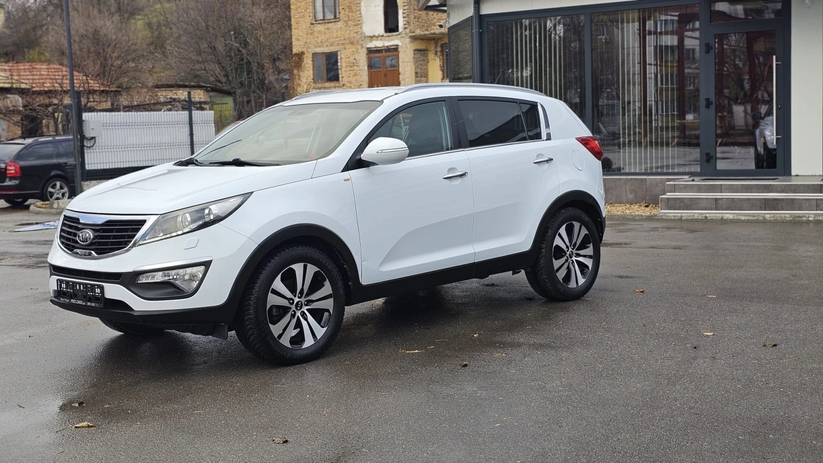 Kia Sportage 1.7CRDi 6SP IT-СЕРВИЗНА ИСТ.-ТОП СЪСТ.-ЛИЗИНГ - изображение 3