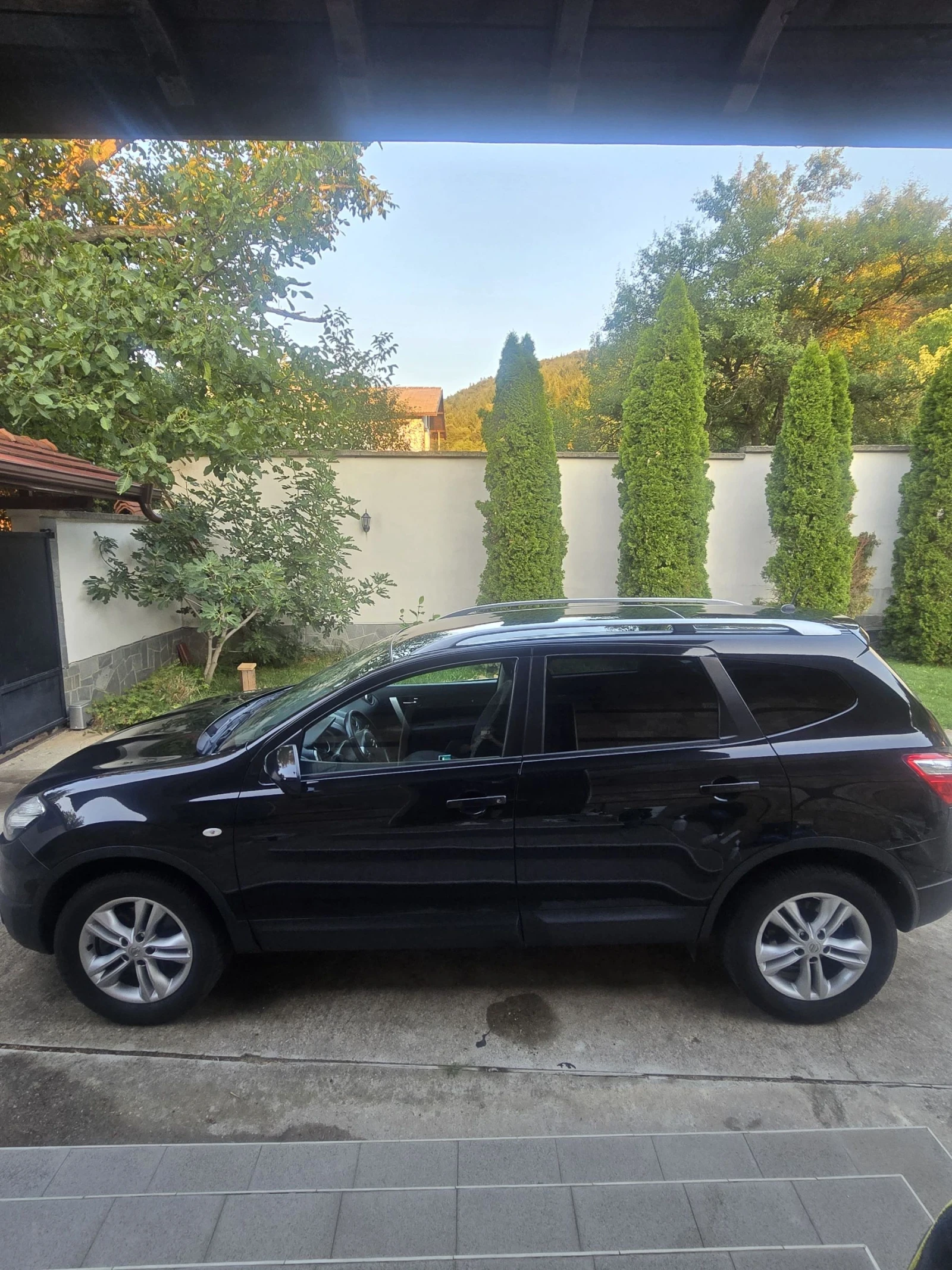 Nissan Qashqai 2.0 4x4 7-местен - изображение 7