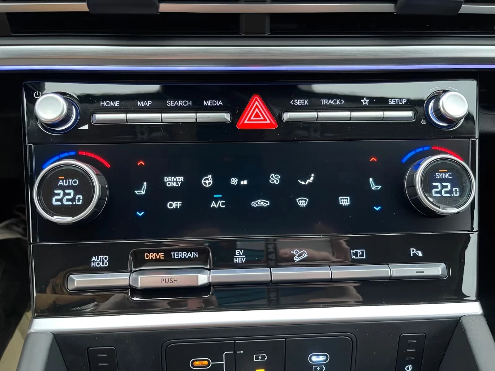 Hyundai Santa fe 1.6PHEV/SIGNATURE/253HP/4WD/MEMO/AMBI/HUD/DAB/538f | Mobile.bg   13