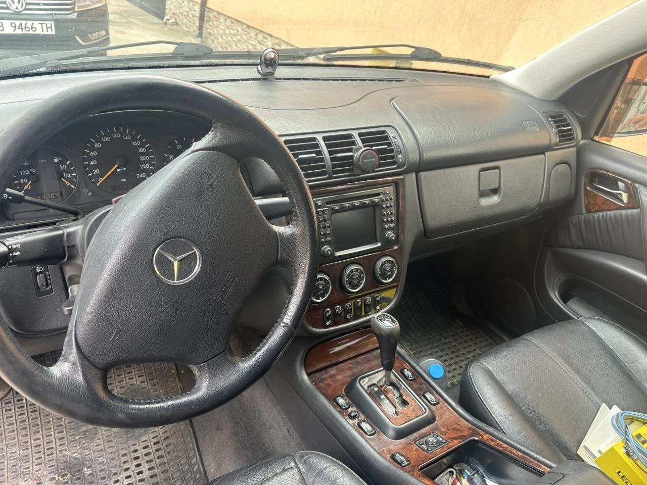 Mercedes-Benz ML 270  - изображение 4