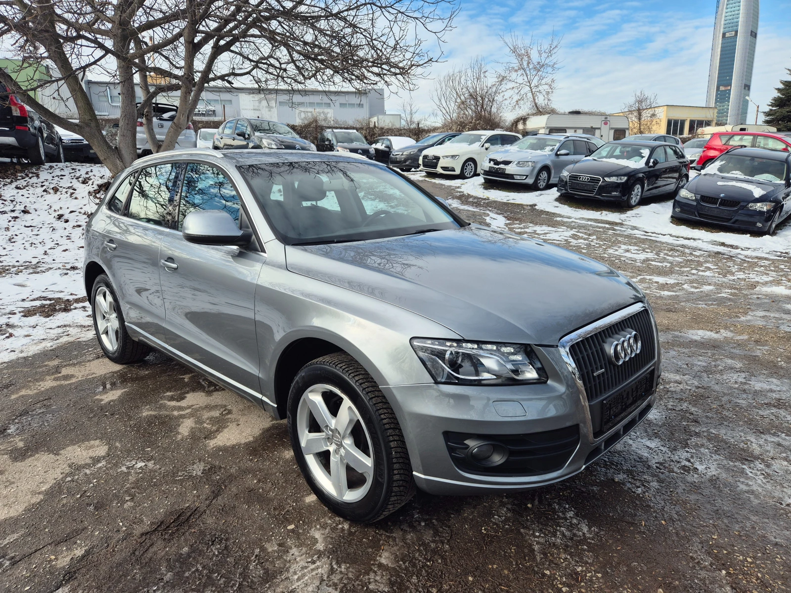 Audi Q5 2.0ТDI QUATTRO XENON  КОЖА 170к.с.4Х4 ВНОС ИТАЛИЯ  - изображение 3