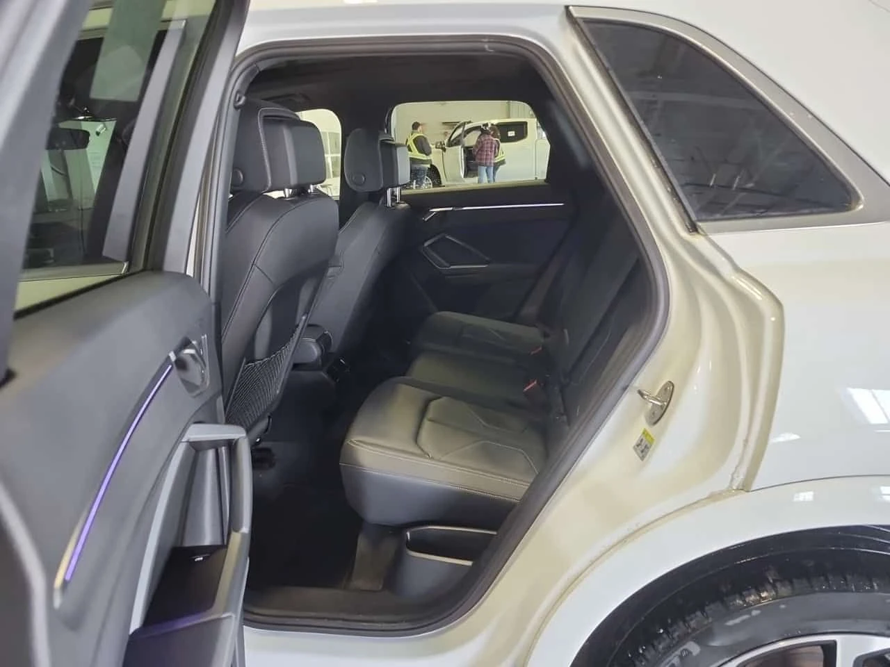 Audi Q3 PROGRESSIV | PANO | ДИСТРОНИК | 360 | KEYLESS | , снимка 11 - Автомобили и джипове - 53928269