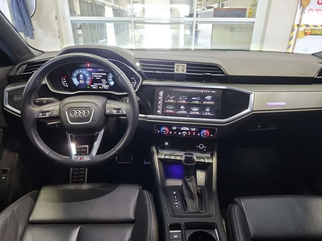Audi Q3 PROGRESSIV | PANO | ДИСТРОНИК | 360 | KEYLESS | , снимка 10 - Автомобили и джипове - 53928269