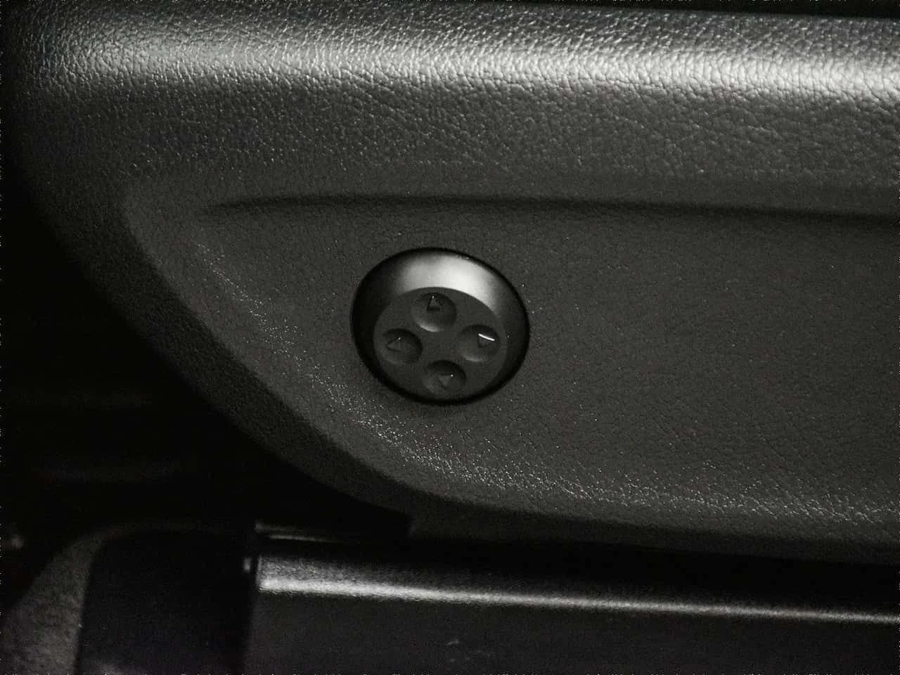 Mercedes-Benz GLE 450 *  4MATIC * CARFAX * Фиксирана цена до БГ * , снимка 12 - Автомобили и джипове - 54060160