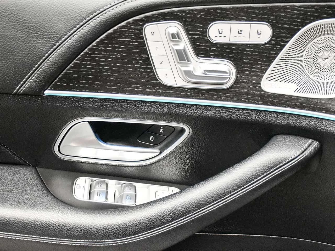 Mercedes-Benz GLE 450 *  4MATIC * CARFAX * Фиксирана цена до БГ * , снимка 10 - Автомобили и джипове - 54060160