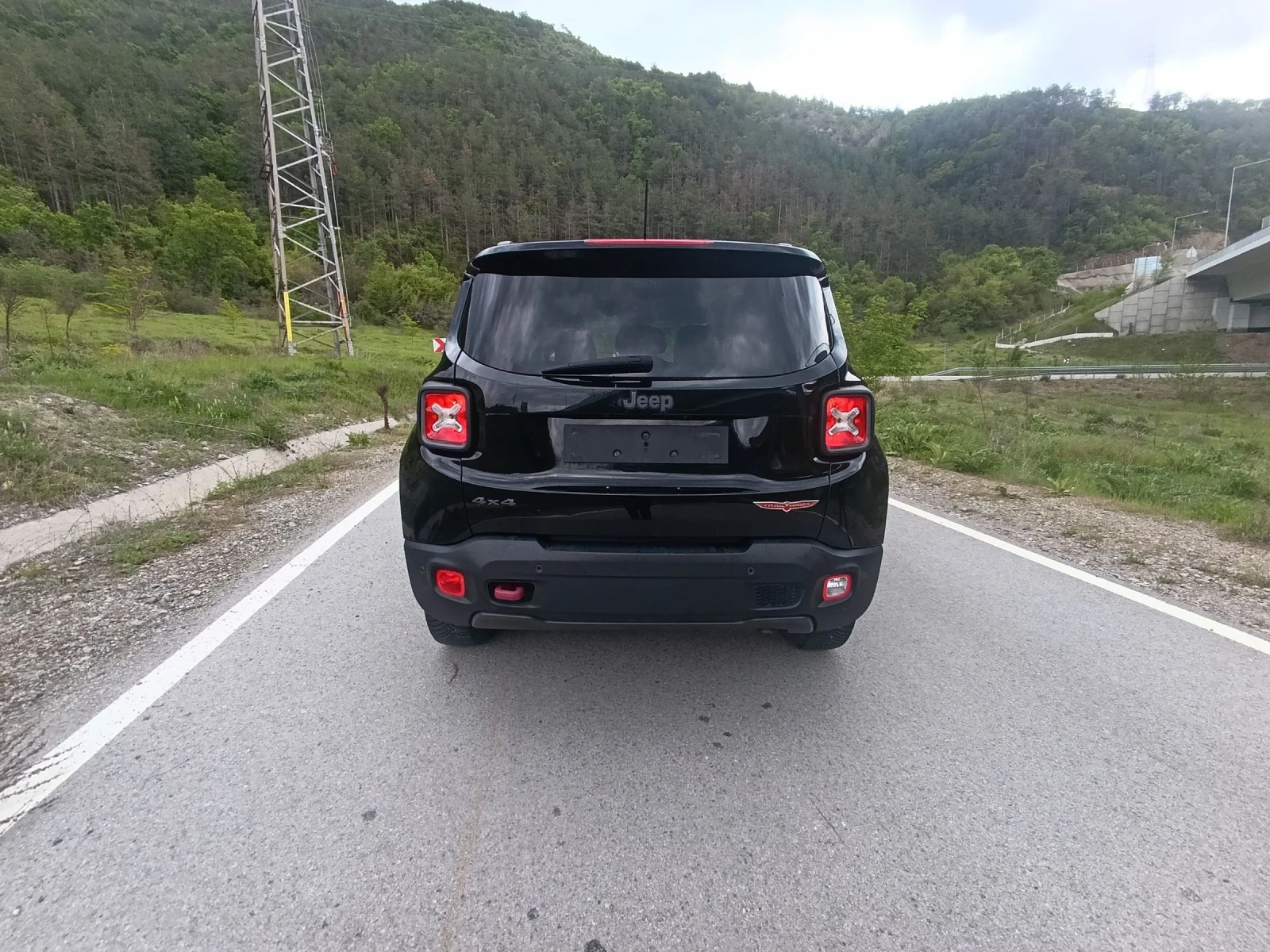Jeep Renegade Trailhawk, снимка 5 - Автомобили и джипове - 54382422