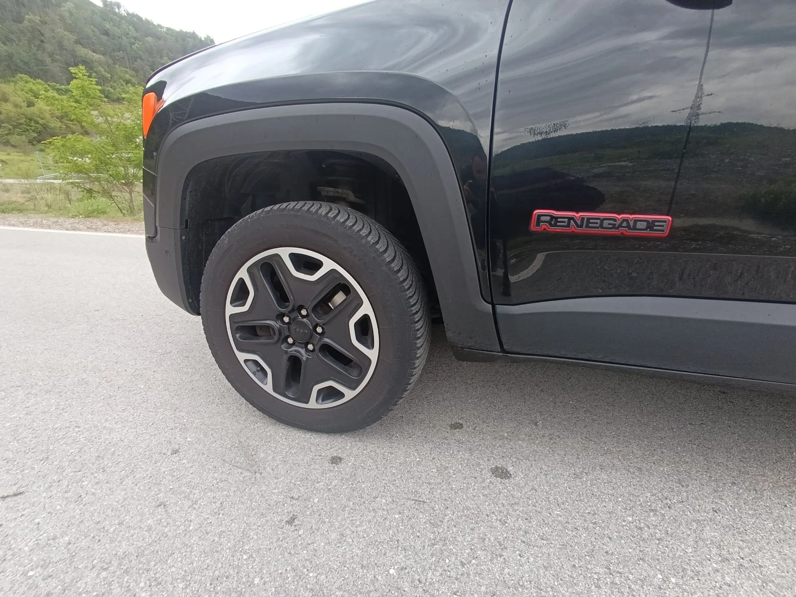 Jeep Renegade Trailhawk, снимка 13 - Автомобили и джипове - 54382422