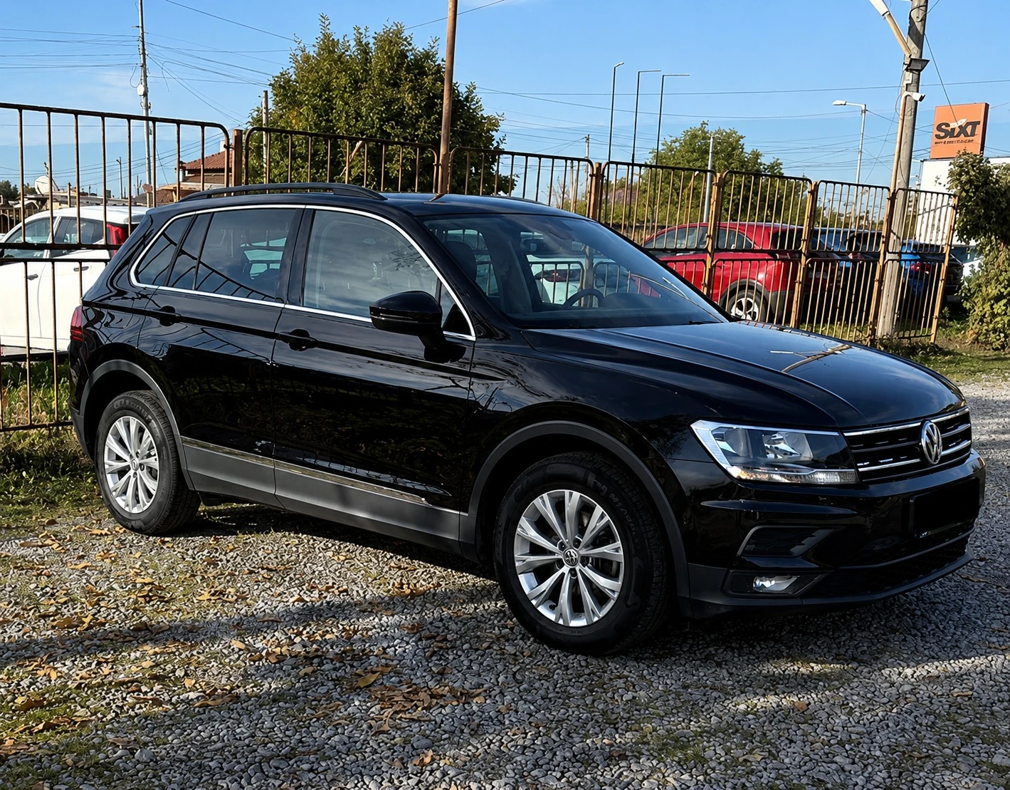 VW Tiguan Comfortline 2.0 TDI 4x4, снимка 4 - Автомобили и джипове - 54555215