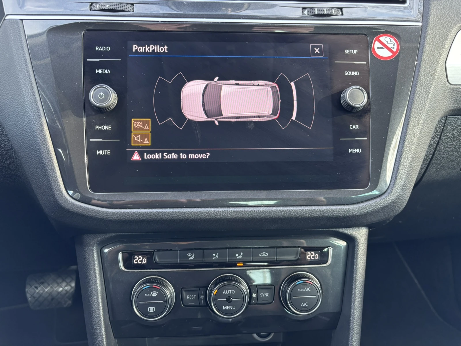 VW Tiguan Comfortline 2.0 TDI 4x4, снимка 12 - Автомобили и джипове - 54555215