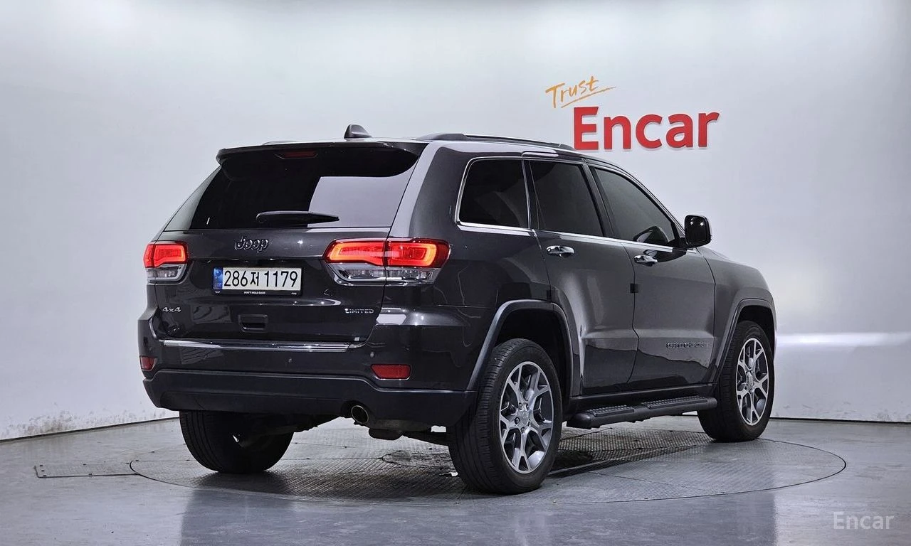 Jeep Grand cherokee LIMITED* 3.6* V6* 8ZF* ПОДГРЕВ* ОБДУХВАНЕ* КАМЕРА*, снимка 2 - Автомобили и джипове - 54640423