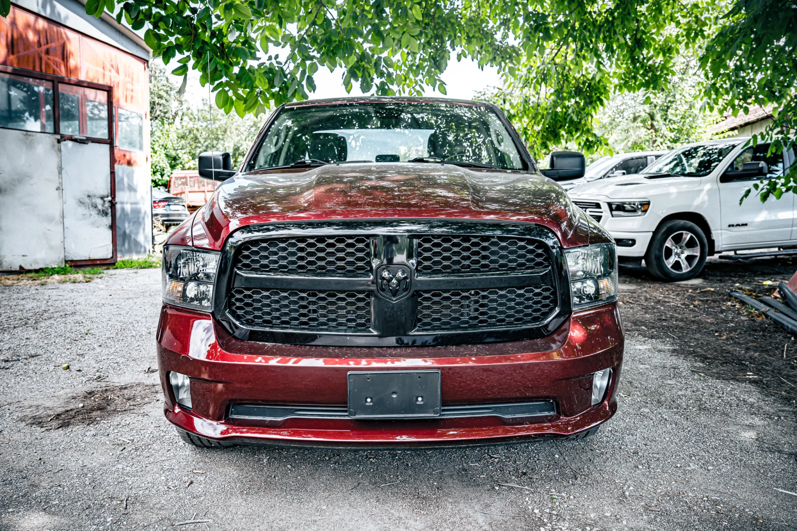 Dodge RAM 1500 CLASSIC 5.7 HEMI, снимка 2 - Автомобили и джипове - 55667198