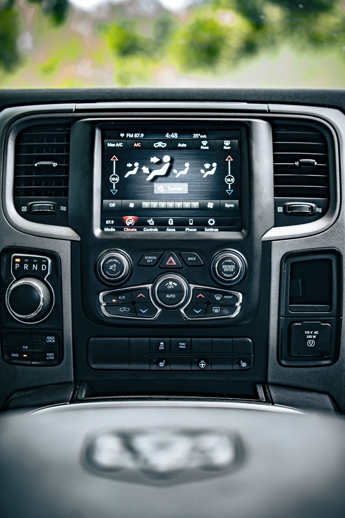 Dodge RAM 1500 CLASSIC 5.7 HEMI, снимка 11 - Автомобили и джипове - 55667198