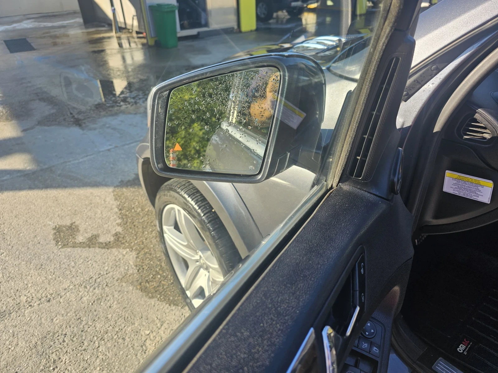 Mercedes-Benz GL 550 550 AMG 4 Matic Гаранция!, снимка 13 - Автомобили и джипове - 56139026