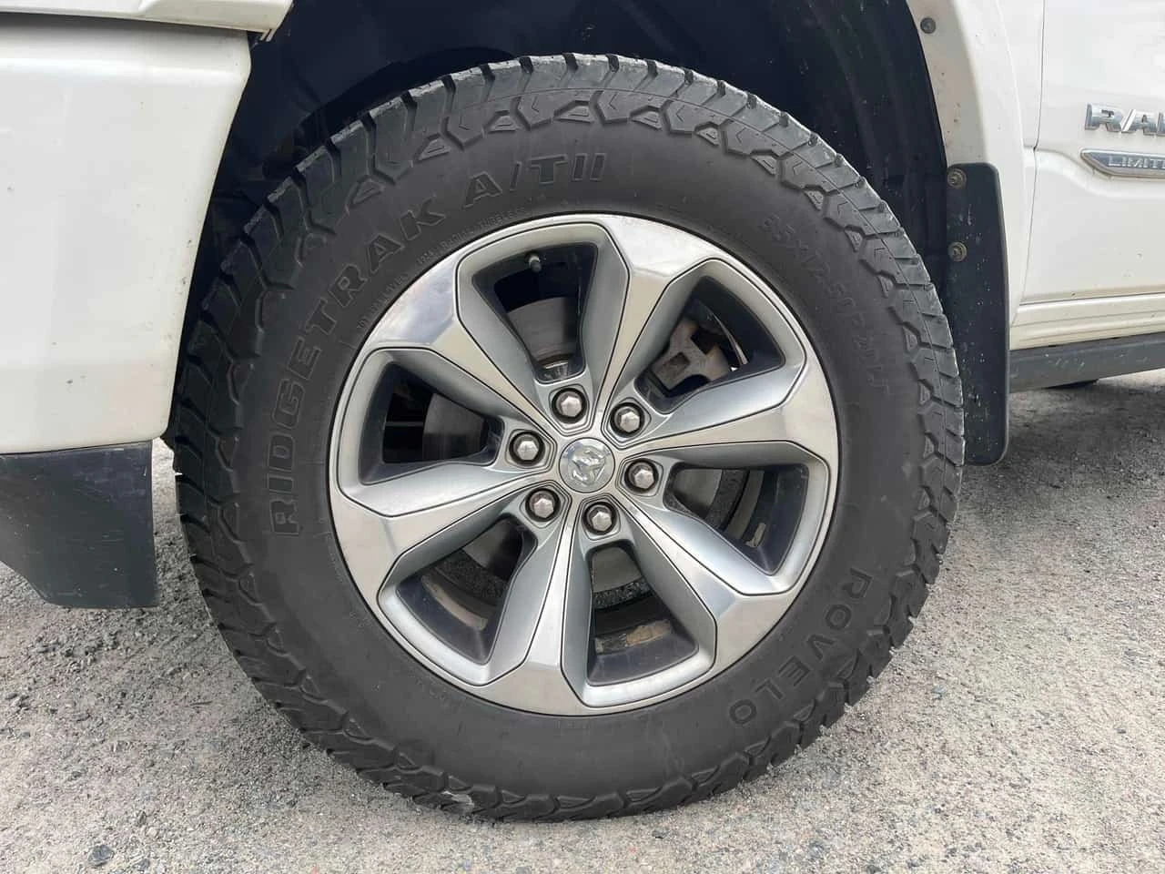 Dodge RAM 1500 Limited | CARFAX | БЕЗ ИНЦИДЕНТИ, снимка 7 - Автомобили и джипове - 56185807