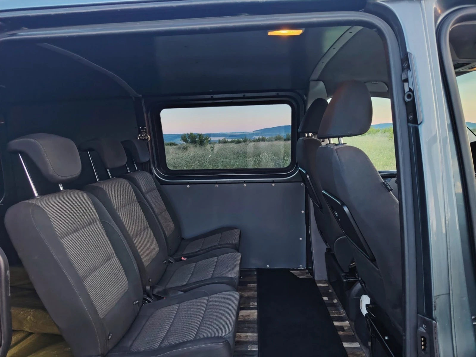 VW T5 2.5TDI, снимка 11 - Бусове и автобуси - 54932466