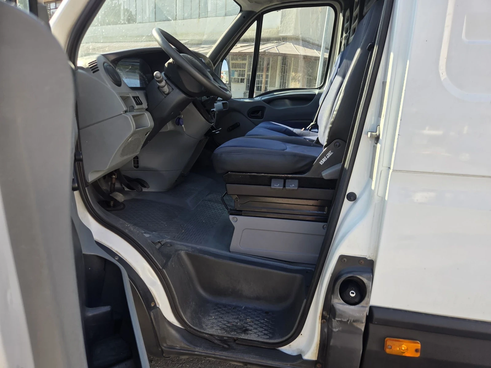Iveco 35s13 MAXXI , снимка 9 - Бусове и автобуси - 56127517
