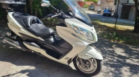 Suzuki Burgman ABS GIVI куфар LED фар, снимка 1