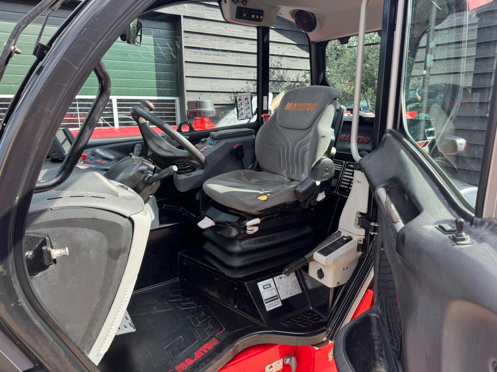 Телескопичен товарач Manitou MLT 741-140 V PLUS ЛИЗИНГ, снимка 7 - Селскостопанска техника - 55766365